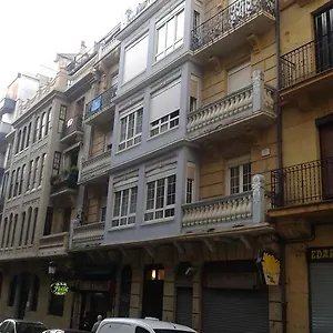Marina La Concha San Sebastián